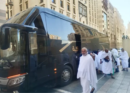 Muslim Prilgrims Departing From Bus